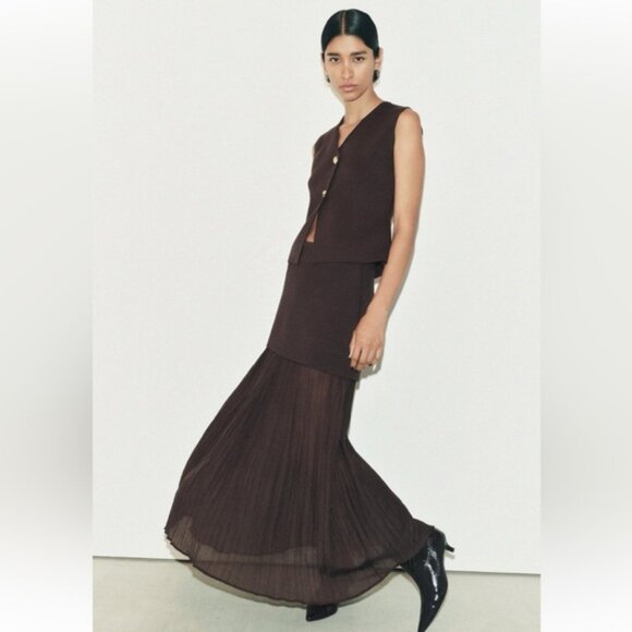 ZARA MIXED PLEATED KNIT SKIRT - Picture 1 of 10